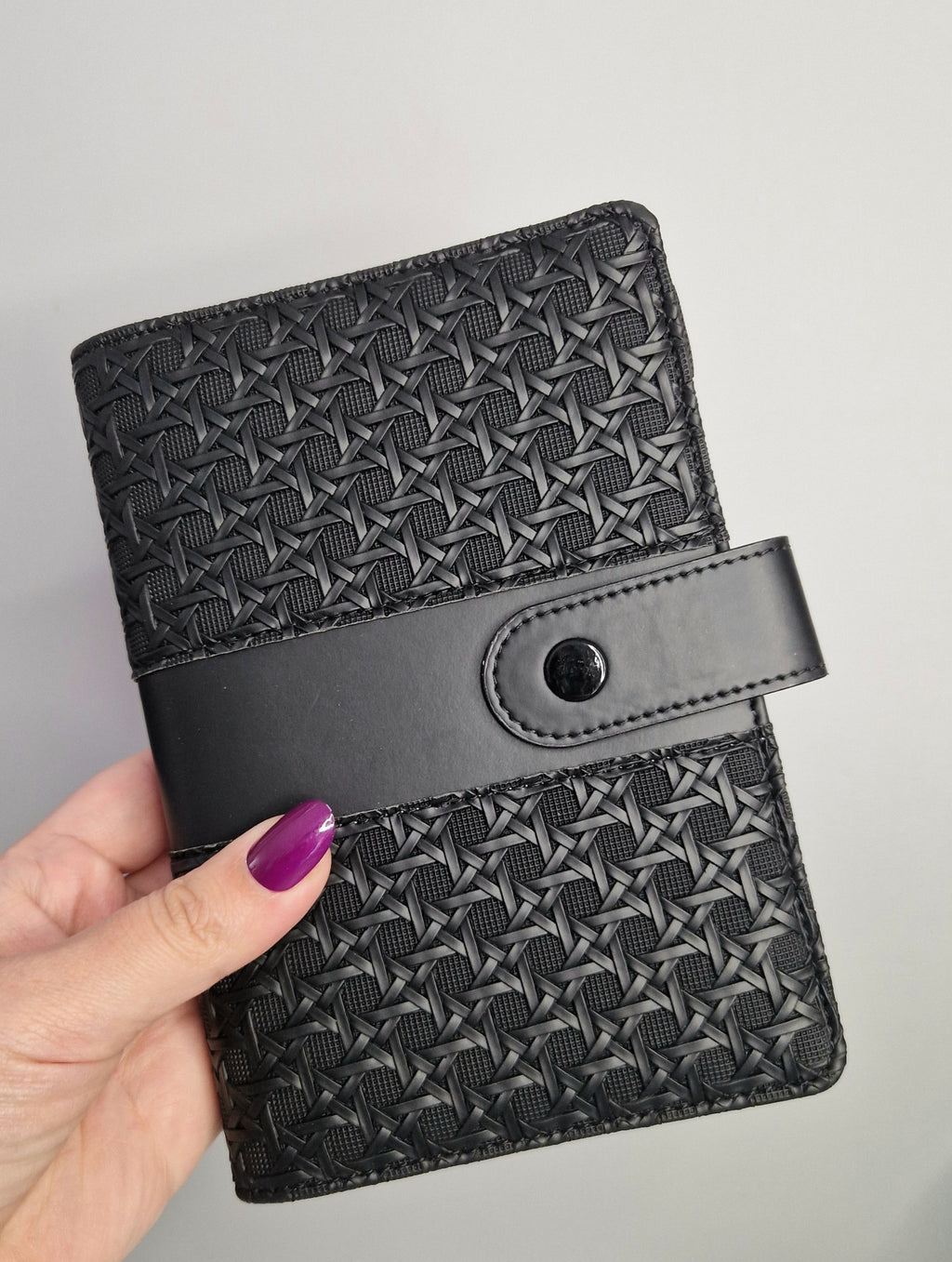 Classeur A6 noir avec 6 enveloppes zip personnalisées