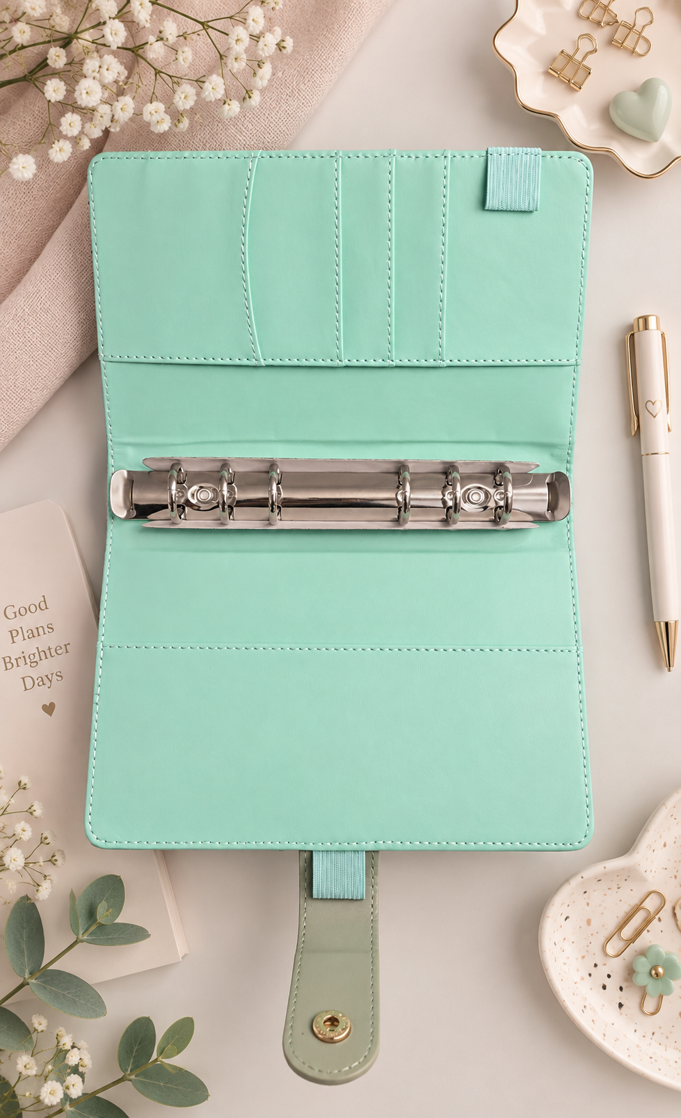 Classeur A6 vert avec 6 enveloppes zip personnalisées