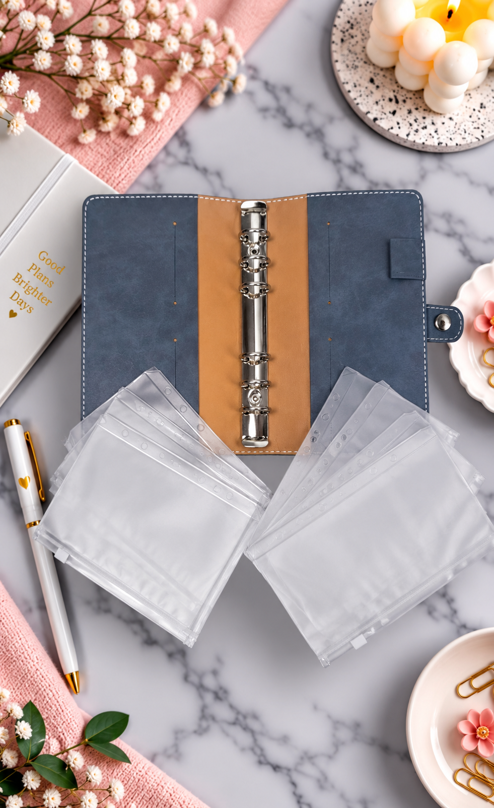 Classeur A6 bleu velours avec 6 enveloppes zip personnalisées